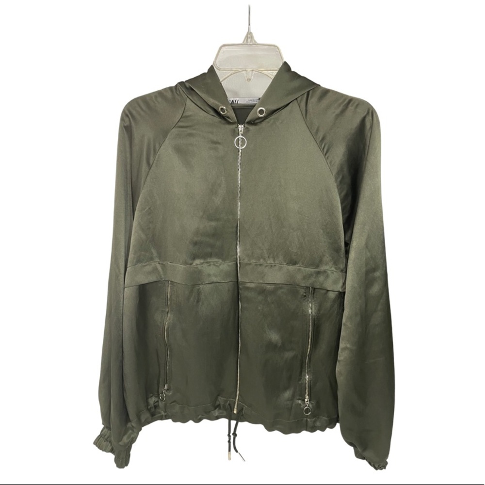 ✨Zara Olive Green Sweater